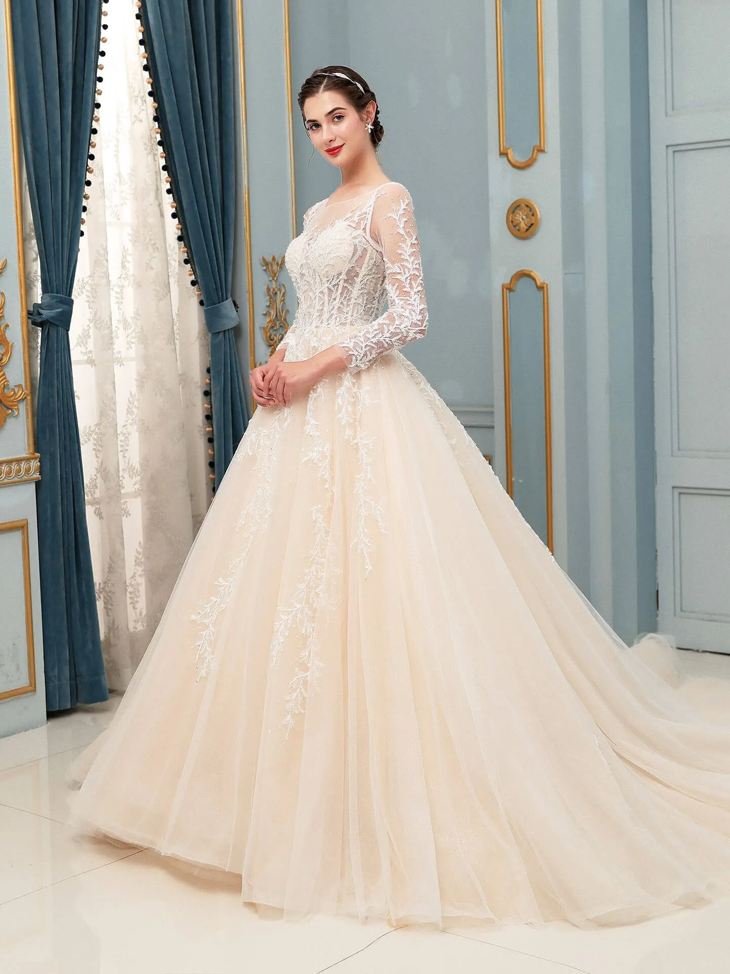 A-line Tulle Lace Applique Wedding Dresses Beaded Luxurious Floor Length Long Sleeve