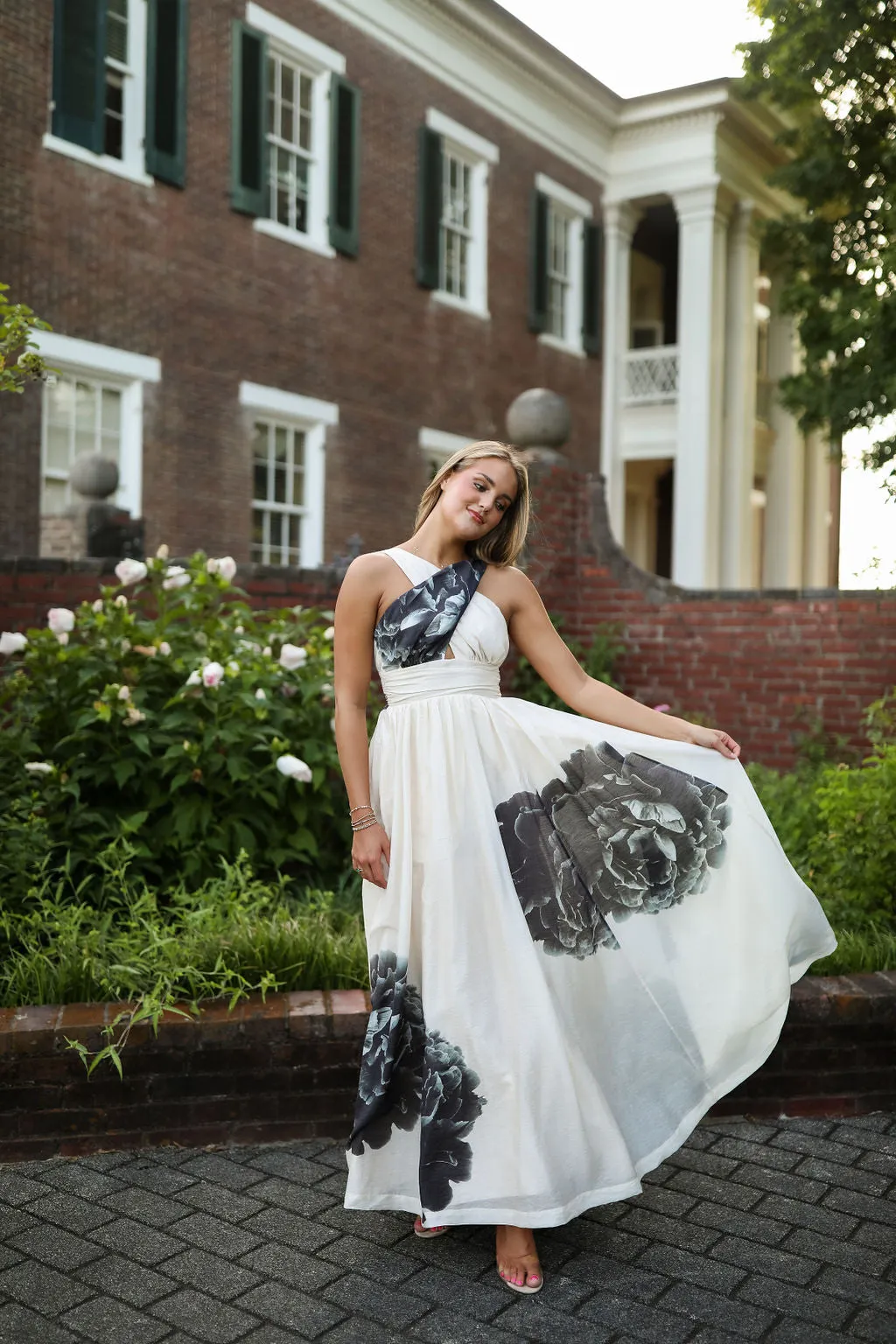 Alane Halter Maxi - Black Peony