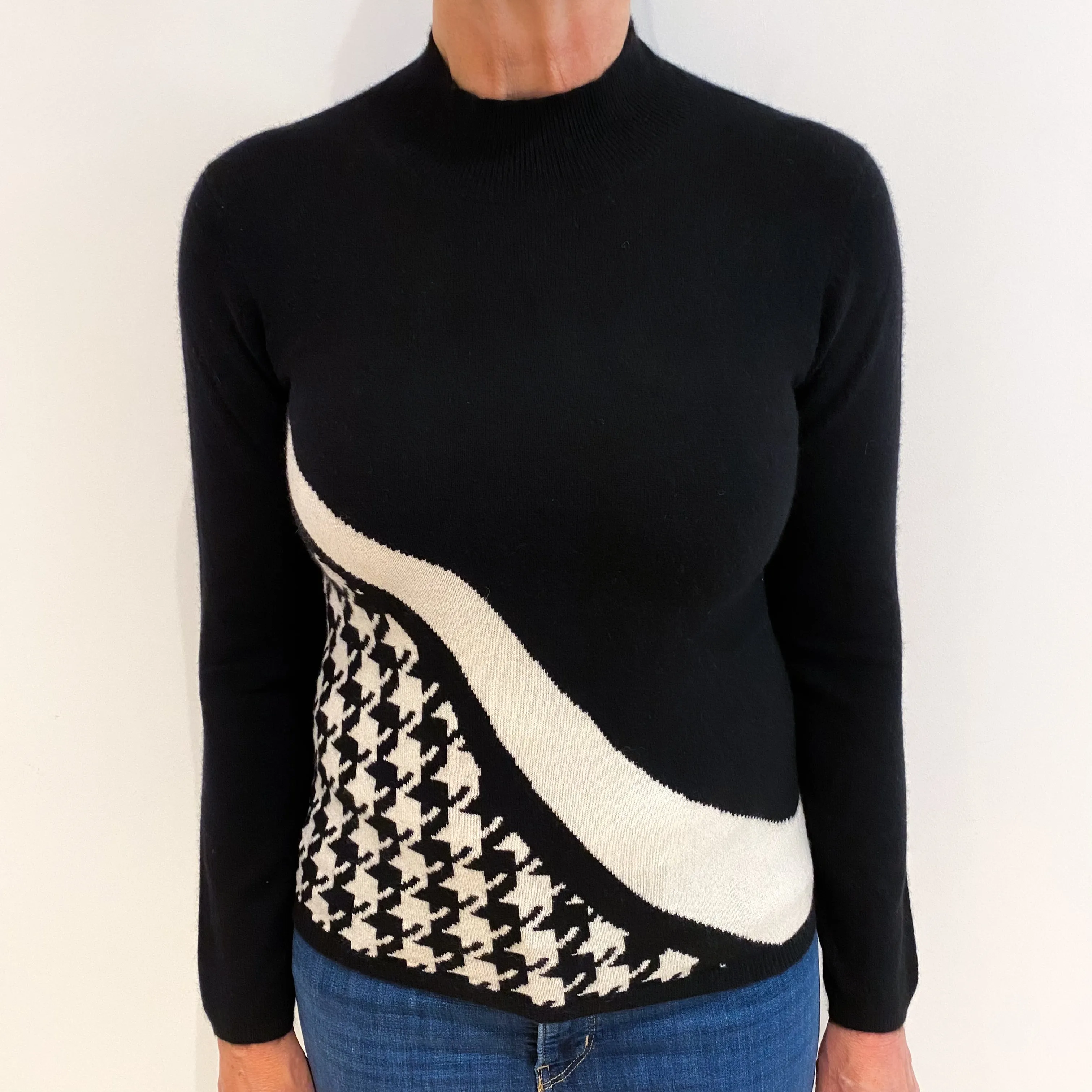 Black White Patterned Cashmere Turtle Neck Jumper Medium