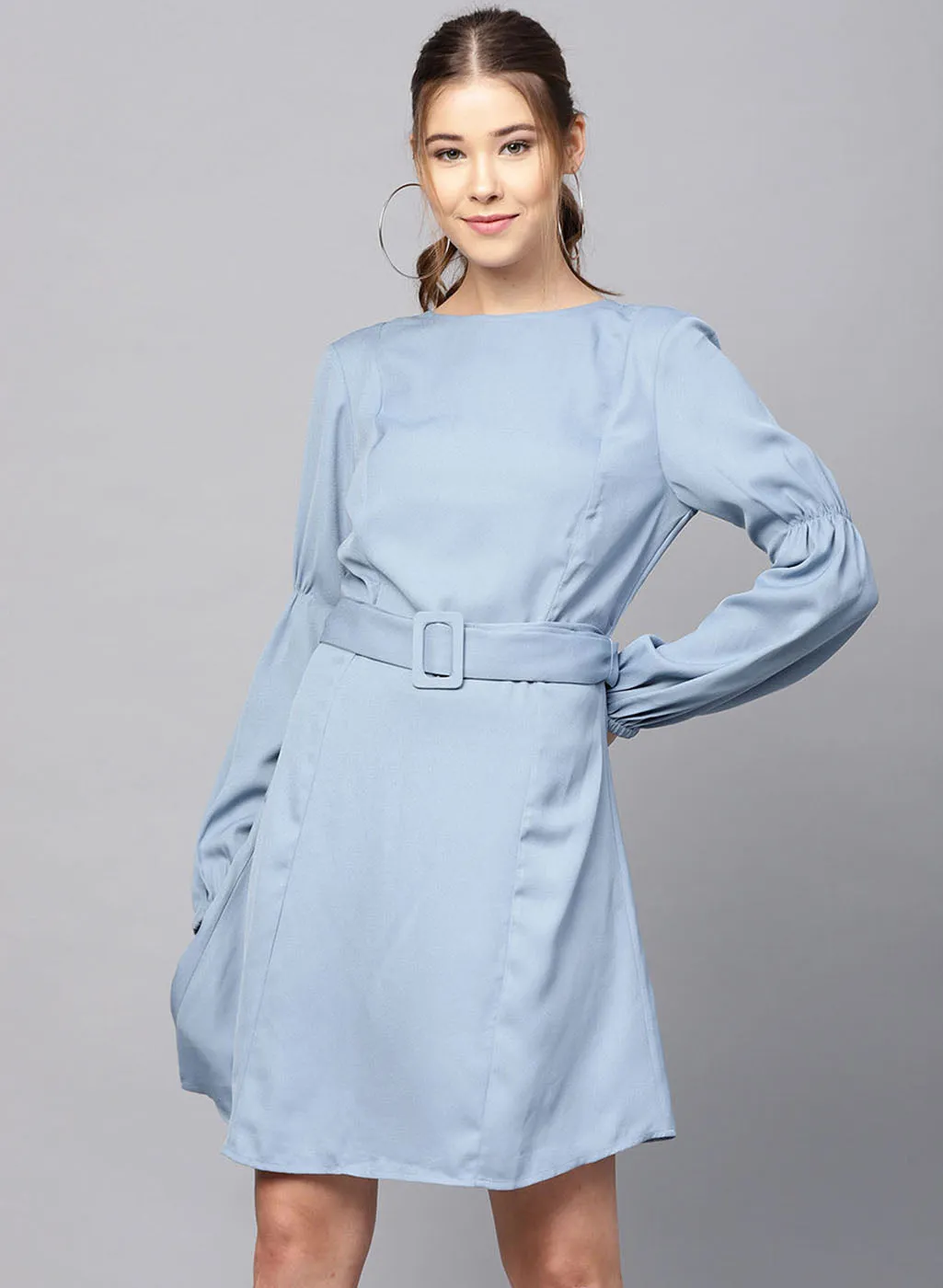 Dress With Waist Tie-Up Buckle