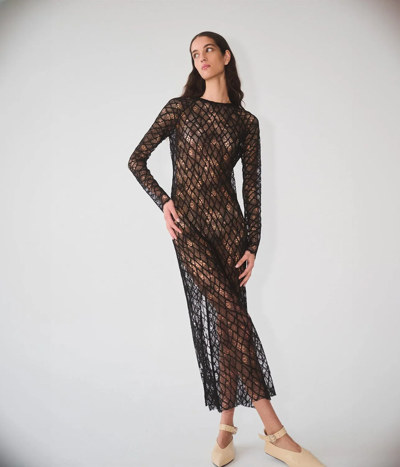 FINO LACE DRESS- BLACK