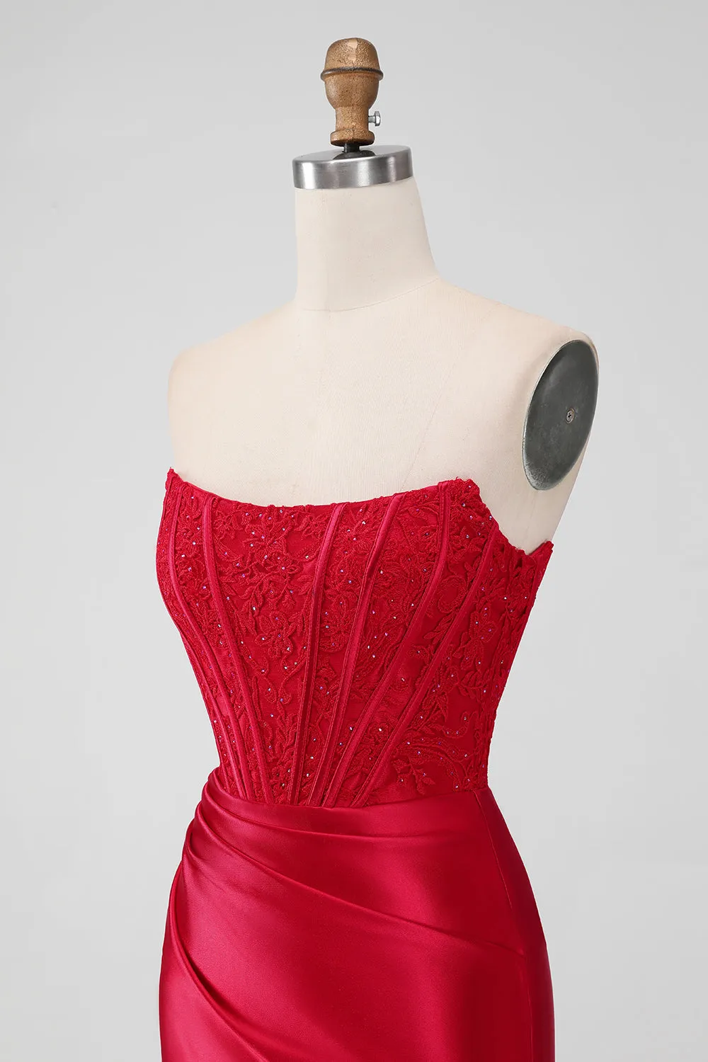 Strapless Lace Ruched Bodycon Short Red Homecoming Dress